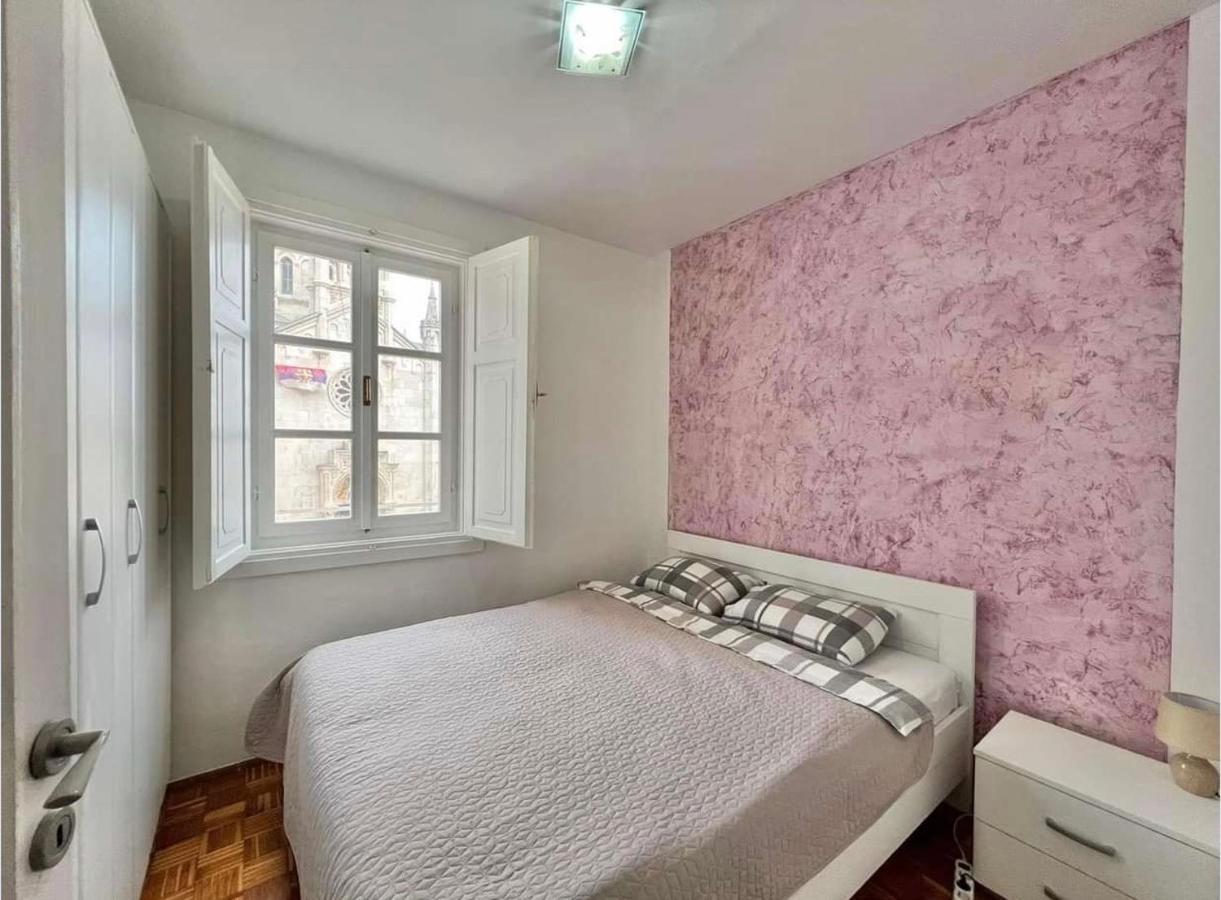Apartment Old Town Milica Χέρτσεγκ Νόβι Εξωτερικό φωτογραφία